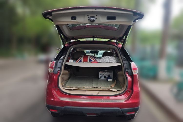 Used Nissan X-Trail 2014 2.5L CVT Luxury Edition 4WD Trunk