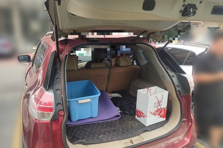 Used Nissan X-Trail 2014 2.0L CVT Fashion Edition 2WD Trunk