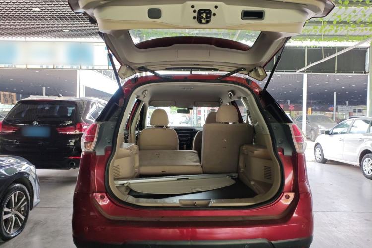 Used Nissan X-Trail 2014 2.0L CVT Fashion Edition 2WD Trunk