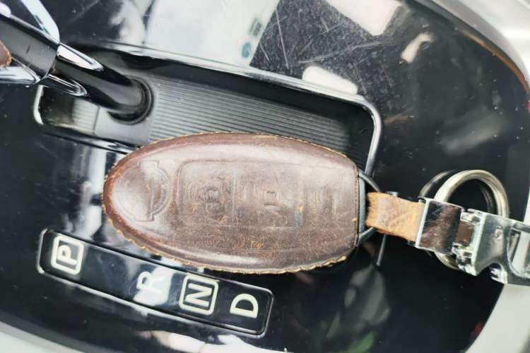 Used Nissan X-Trail 2014 2.5L CVT Luxury Edition 4WD Vehicle Key