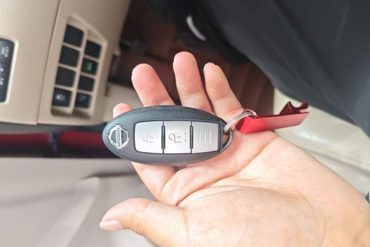 Used Nissan X-Trail 2014 2.0L CVT Comfort Edition 2WD Vehicle Key