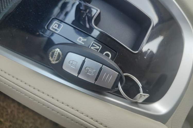 Used Nissan X-Trail 2014 2.0L CVT Comfort Edition 2WD Vehicle Key