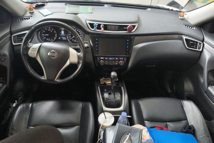 Used Nissan X-Trail 2014 2.0L CVT Comfort Edition 2WD Center Console