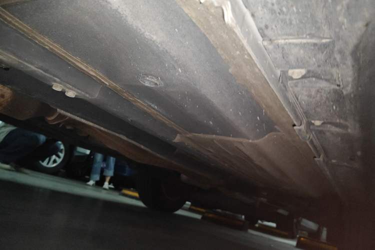 Used Nissan X-Trail 2014 2.5L CVT Leading Edition 4WD Chassis Front Left
