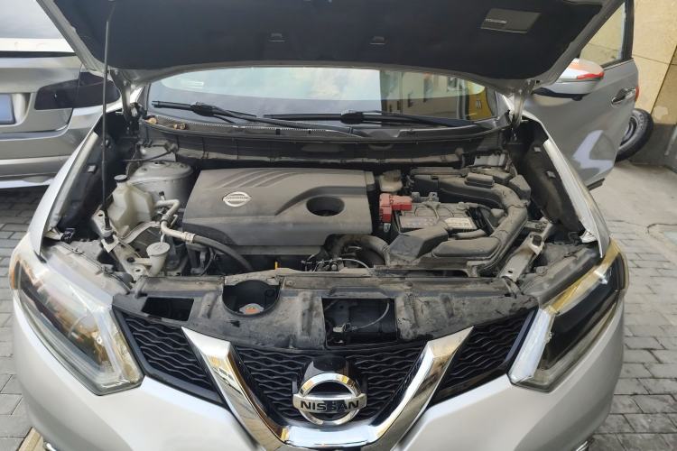 Used Nissan X-Trail 2014 2.0L CVT Comfort Edition 2WD Engine Bay