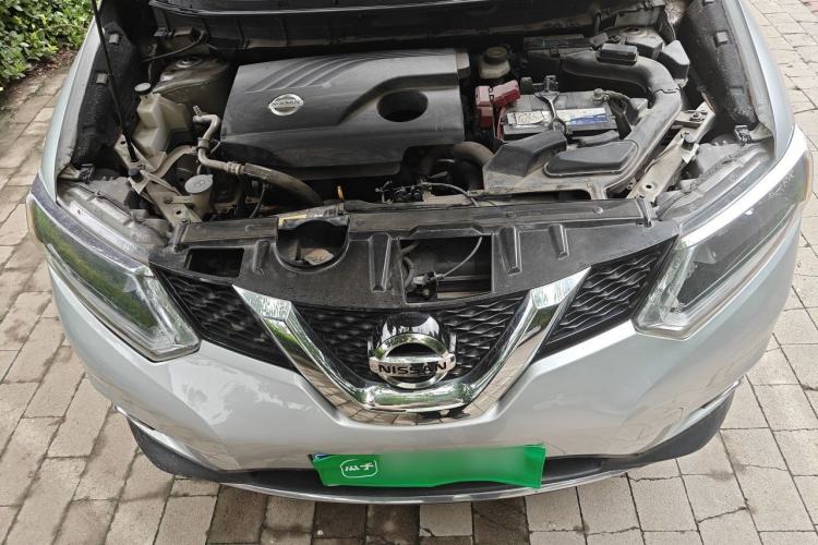 Used Nissan X-Trail 2014 2.0L CVT Comfort Edition 2WD Engine Bay