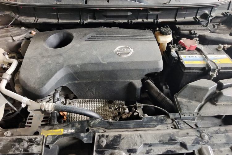 Used Nissan X-Trail 2014 2.5L CVT Luxury Edition 4WD Engine Bay