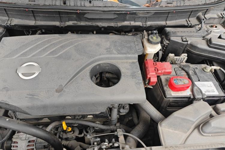 Used Nissan X-Trail 2014 2.0L CVT Comfort Edition 2WD Engine Bay