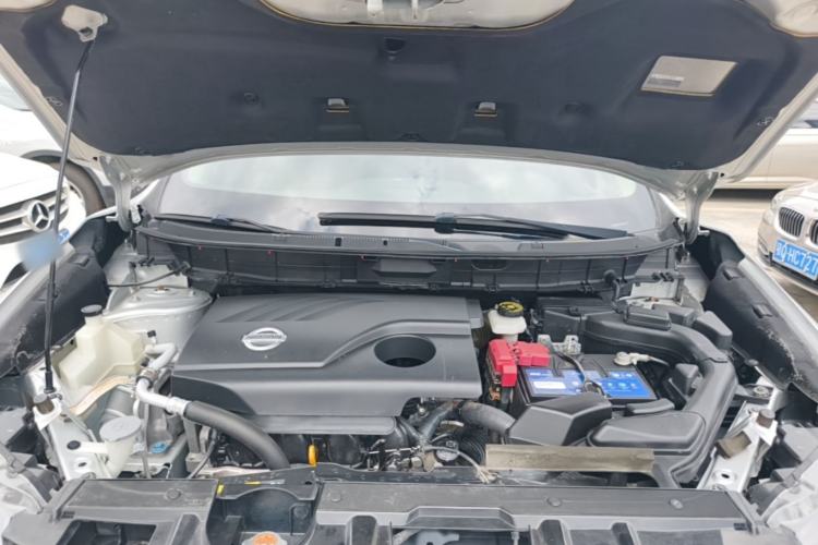 Used Nissan X-Trail 2014 2.0L CVT Comfort Edition 2WD Engine Bay