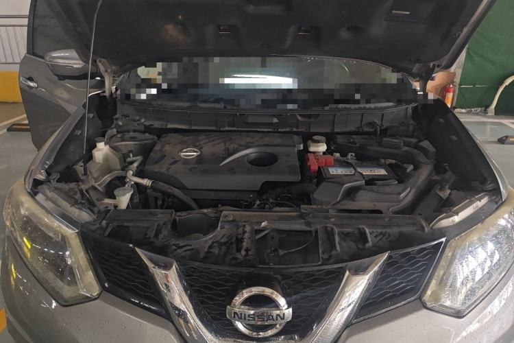 Used Nissan X-Trail 2014 2.0L CVT Comfort Edition 2WD Engine Bay