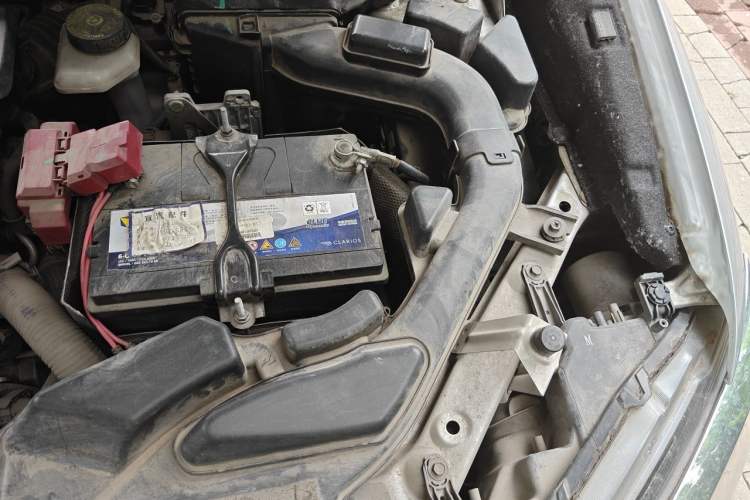 Used Nissan X-Trail 2014 2.0L CVT Comfort Edition 2WD Engine Bay Left