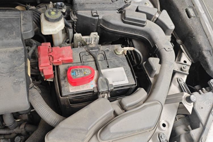 Used Nissan X-Trail 2014 2.0L CVT Comfort Edition 2WD Engine Bay Left