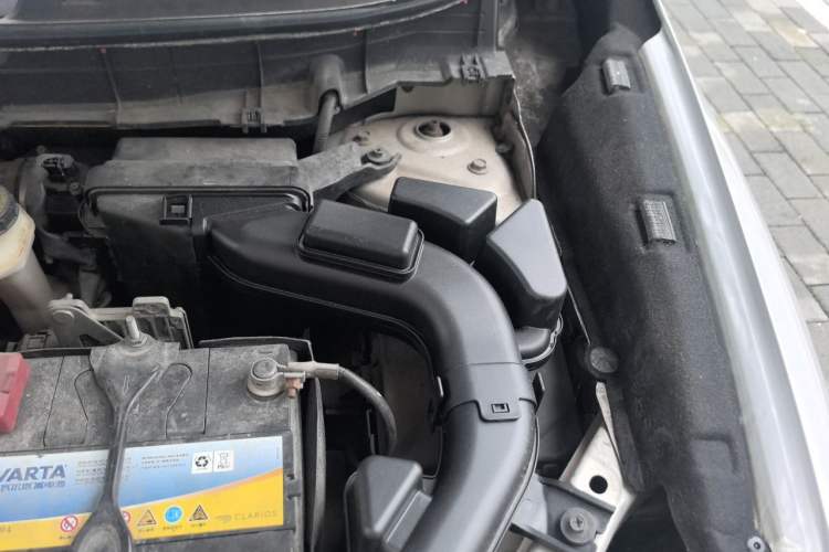 Used Nissan X-Trail 2014 2.0L CVT Comfort Edition 2WD Engine Bay Left