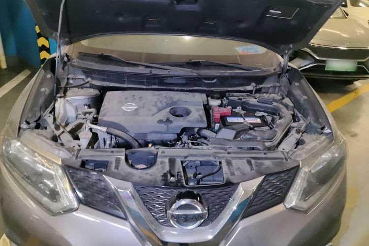 Used Nissan X-Trail 2014 2.0L CVT Comfort Edition 2WD Engine Bay