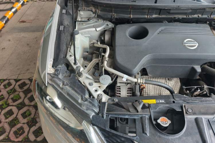 Used Nissan X-Trail 2014 2.5L CVT Ultimate Edition 4WD Engine Bay Right