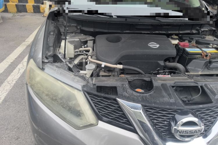 Used Nissan X-Trail 2014 2.5L CVT Leading Edition 4WD Engine Bay Right