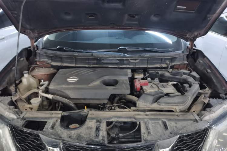 Used Nissan X-Trail 2014 2.0L CVT Comfort Edition 2WD Engine Bay