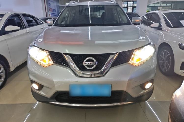 Used Nissan X-Trail 2014 2.5L CVT Luxury Edition 4WD Front