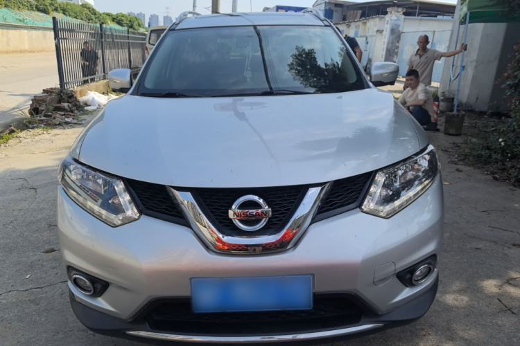 Used Nissan X-Trail 2014 2.5L CVT Luxury Edition 4WD Front