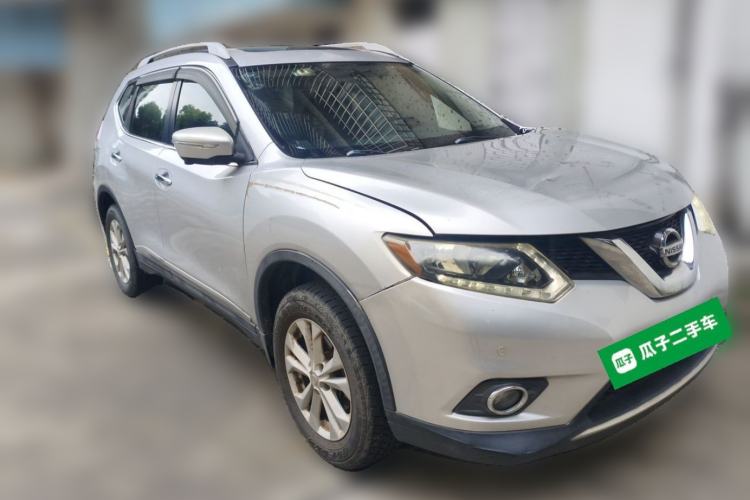 Used Nissan X-Trail 2014 2.0L CVT Comfort Edition 2WD Front Right 45 Deg