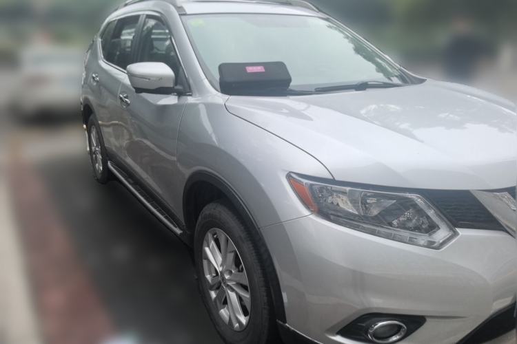 Used Nissan X-Trail 2014 2.0L CVT Comfort Edition 2WD Front Right 45 Deg