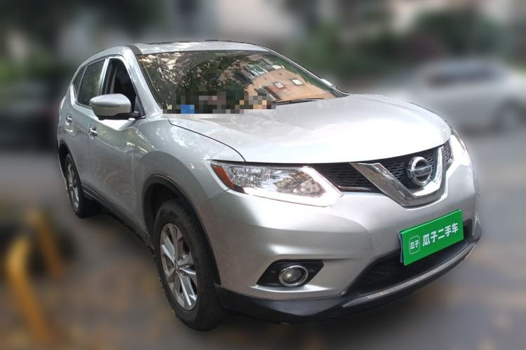 Used Nissan X-Trail 2014 2.0L CVT Comfort Edition 2WD Front Right 45 Deg