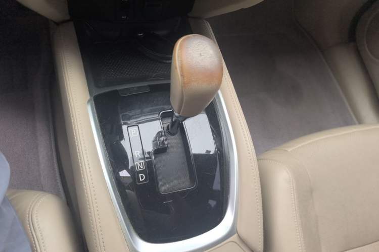 Used Nissan X-Trail 2014 2.5L CVT Leading Edition 4WD Gear Lever