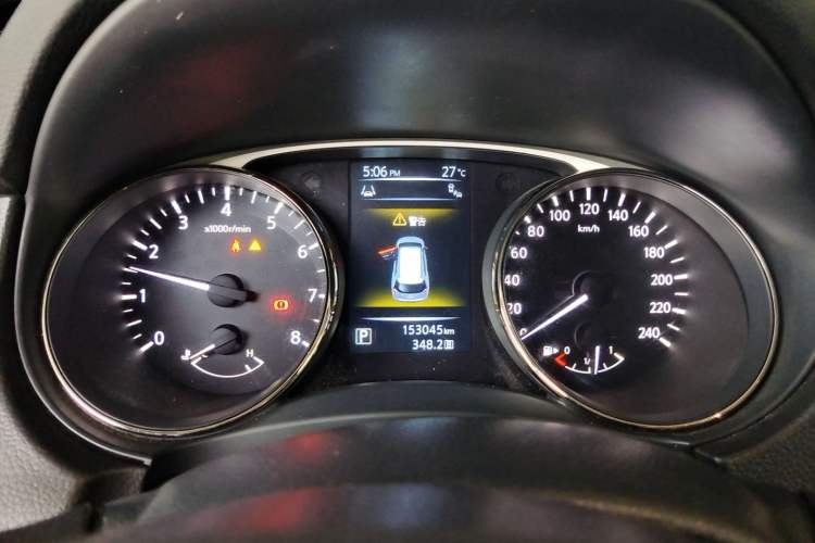 Used Nissan X-Trail 2014 2.5L CVT Luxury Edition 4WD Instrument Cluster