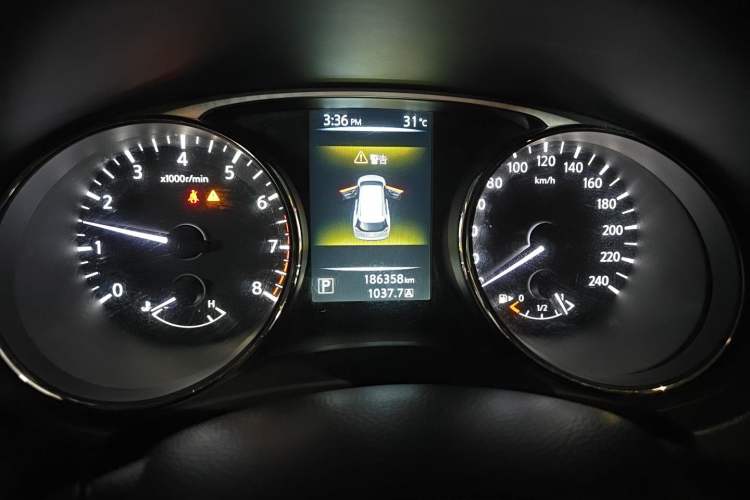 Used Nissan X-Trail 2014 2.0L CVT Comfort Edition 2WD Instrument Cluster