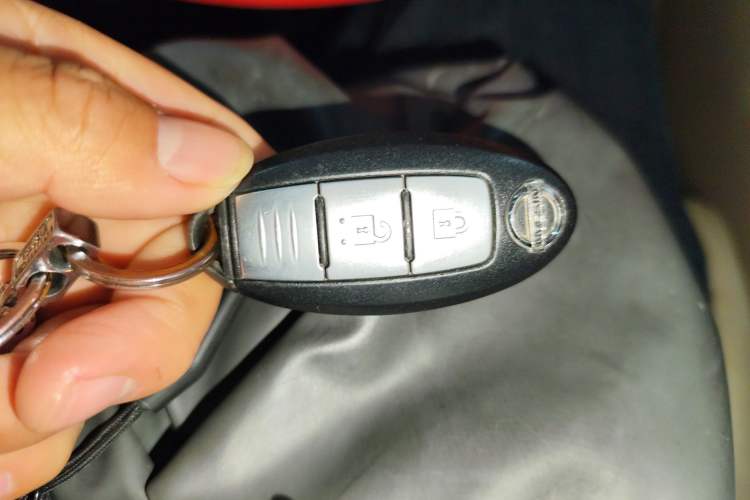 Used Nissan X-Trail 2014 2.0L CVT Comfort Edition 2WD Interior 1