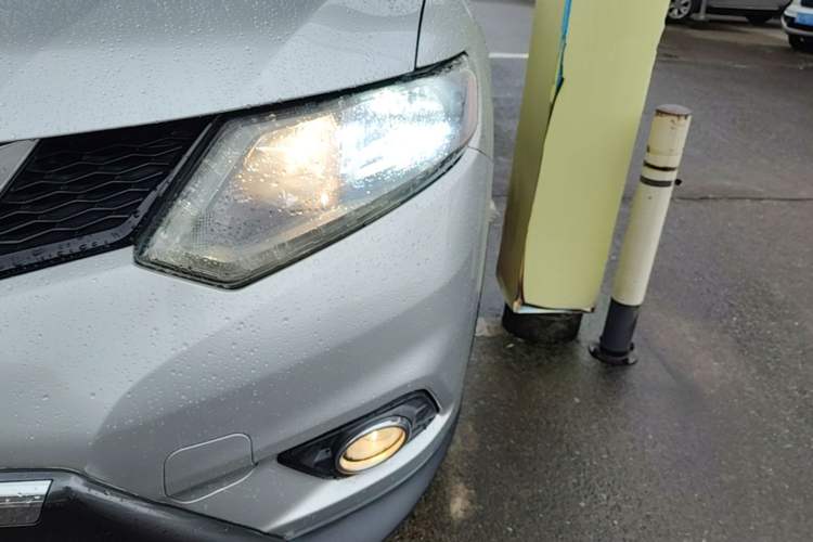 Used Nissan X-Trail 2014 2.0L CVT Comfort Edition 2WD Left Front Headlight
