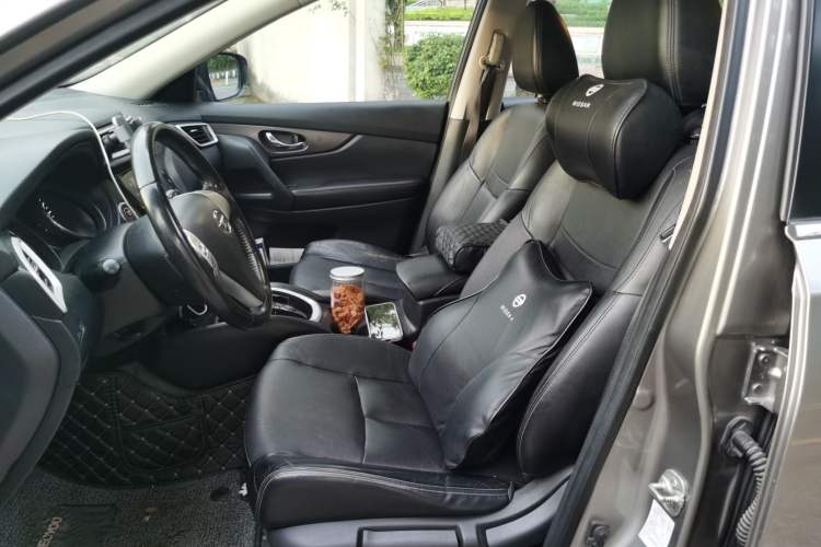 Used Nissan X-Trail 2014 2.0L CVT Comfort Edition 2WD Left Front Seat