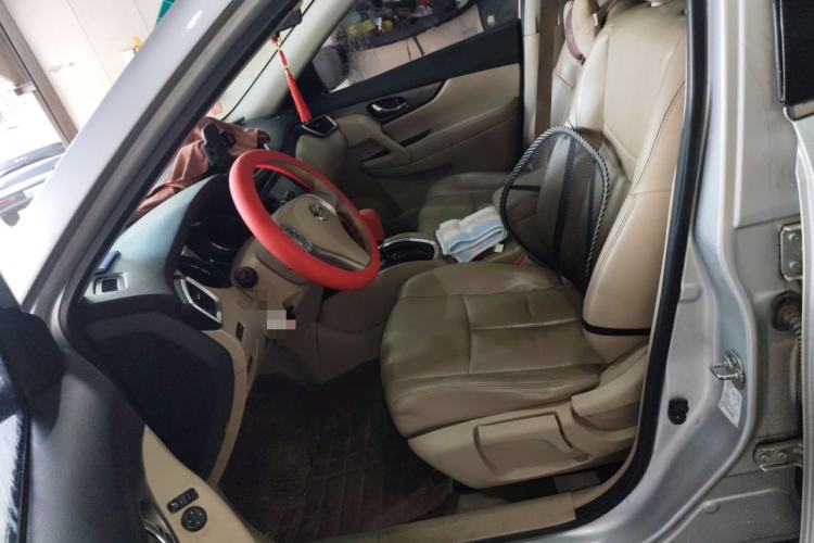 Used Nissan X-Trail 2014 2.0L CVT Comfort Edition 2WD Left Front Seat