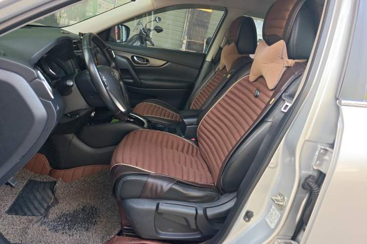 Used Nissan X-Trail 2014 2.0L CVT Comfort Edition 2WD Left Front Seat