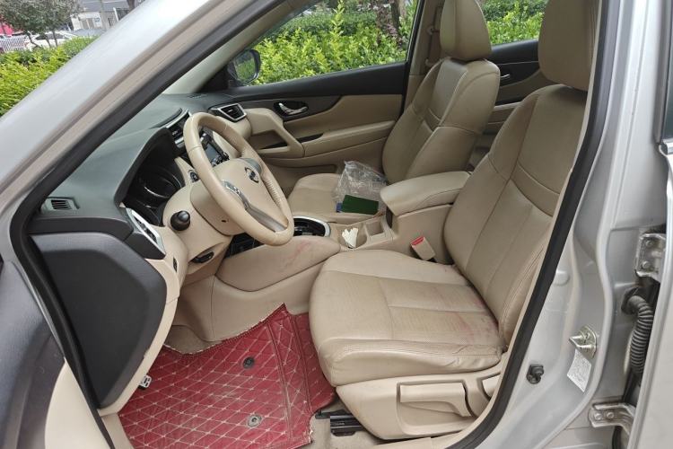 Used Nissan X-Trail 2014 2.0L CVT Comfort Edition 2WD Left Front Seat