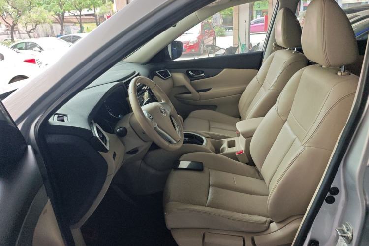 Used Nissan X-Trail 2014 2.0L CVT Comfort Edition 2WD Left Front Seat