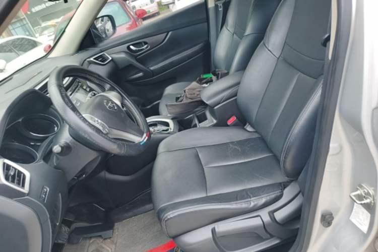 Used Nissan X-Trail 2014 2.0L CVT Comfort Edition 2WD Left Front Seat