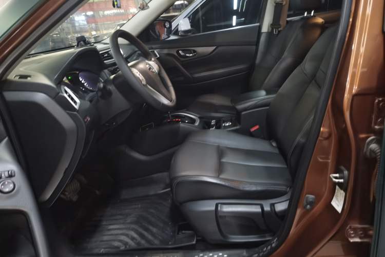 Used Nissan X-Trail 2014 2.0L CVT Comfort Edition 2WD Left Front Seat