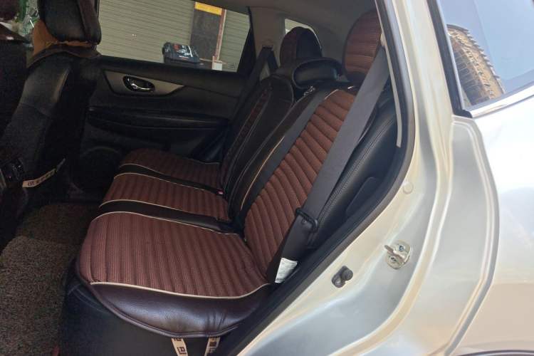 Used Nissan X-Trail 2014 2.0L CVT Comfort Edition 2WD Left Rear Seat