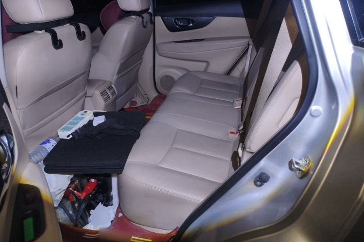 Used Nissan X-Trail 2014 2.5L CVT Luxury Edition 4WD Left Rear Seat