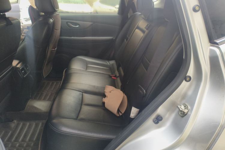 Used Nissan X-Trail 2014 2.0L CVT Comfort Edition 2WD Left Rear Seat