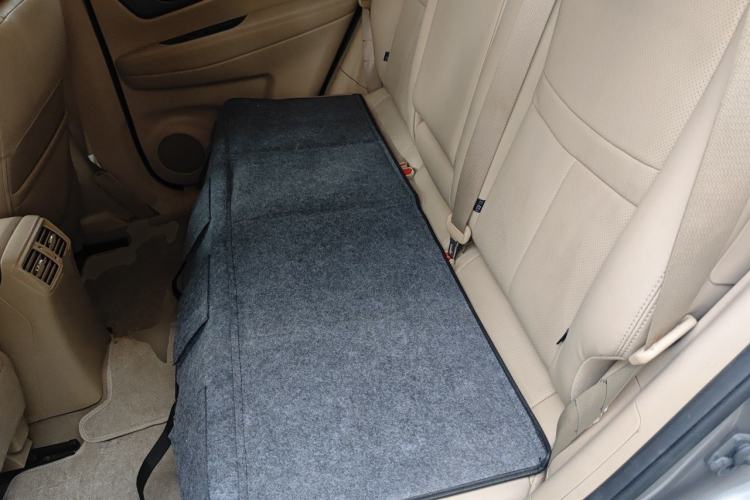 Used Nissan X-Trail 2014 2.0L CVT Comfort Edition 2WD Left Rear Seat