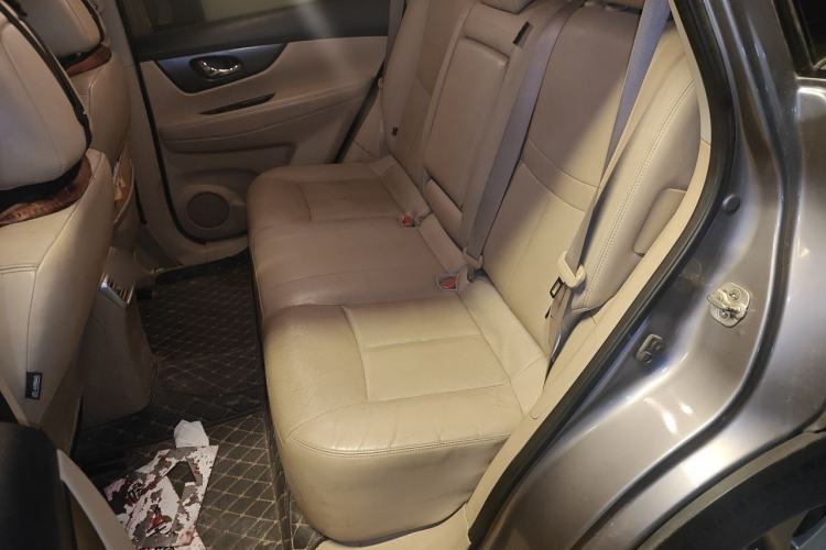 Used Nissan X-Trail 2014 2.0L CVT Comfort Edition 2WD Left Rear Seat