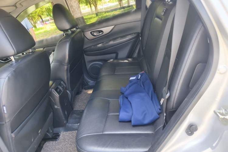 Used Nissan X-Trail 2014 2.0L CVT Comfort Edition 2WD Left Rear Seat