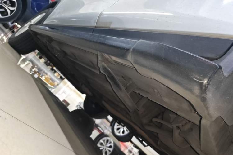 Used Nissan X-Trail 2014 2.5L CVT Luxury Edition 4WD Left Side Sill
