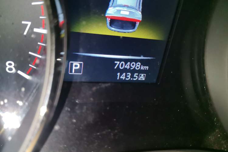 Used Nissan X-Trail 2014 2.0L CVT Comfort Edition 2WD Odometer Close Up