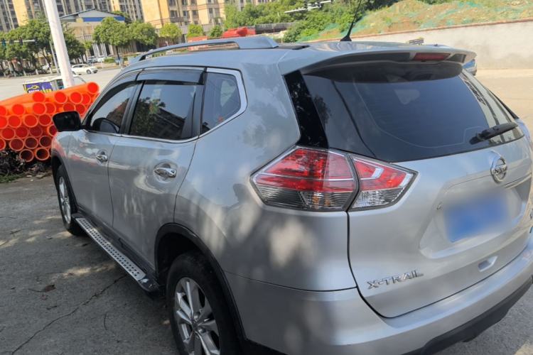 Used Nissan X-Trail 2014 2.5L CVT Luxury Edition 4WD Rear Left 45 Deg