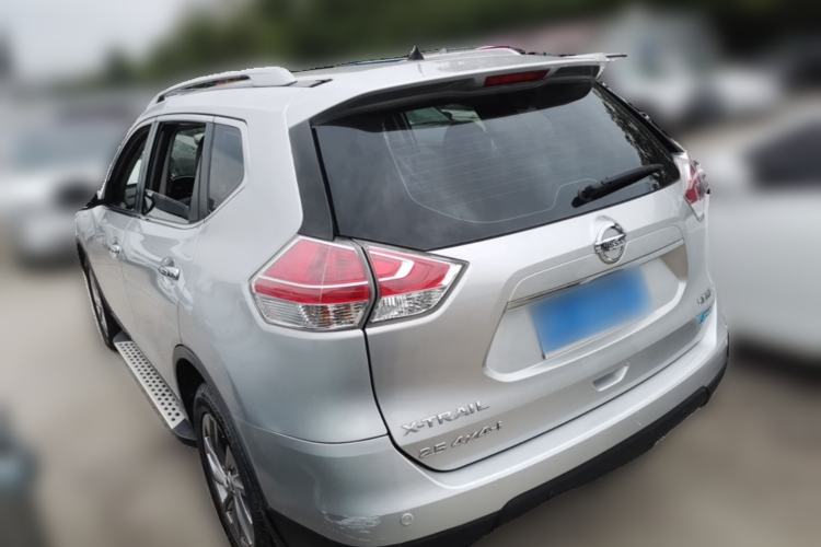 Used Nissan X-Trail 2014 2.5L CVT Luxury Edition 4WD Rear Left 45 Deg