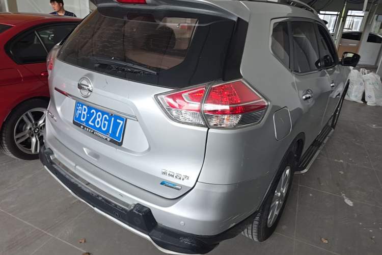 Used Nissan X-Trail 2014 2.0L CVT Comfort Edition 2WD Rear Right 45 Deg