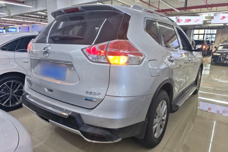 Used Nissan X-Trail 2014 2.5L CVT Luxury Edition 4WD Rear Right 45 Deg